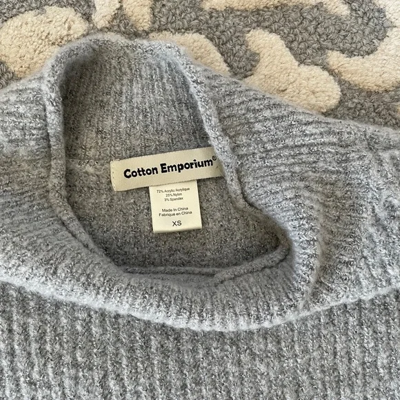Cotton Emporium sweater - Picture 3 of 3